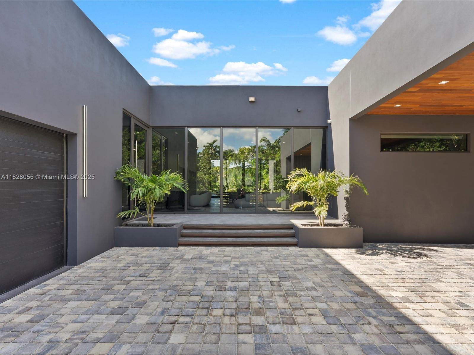 BISCAYNE HEIGHTS - Residential