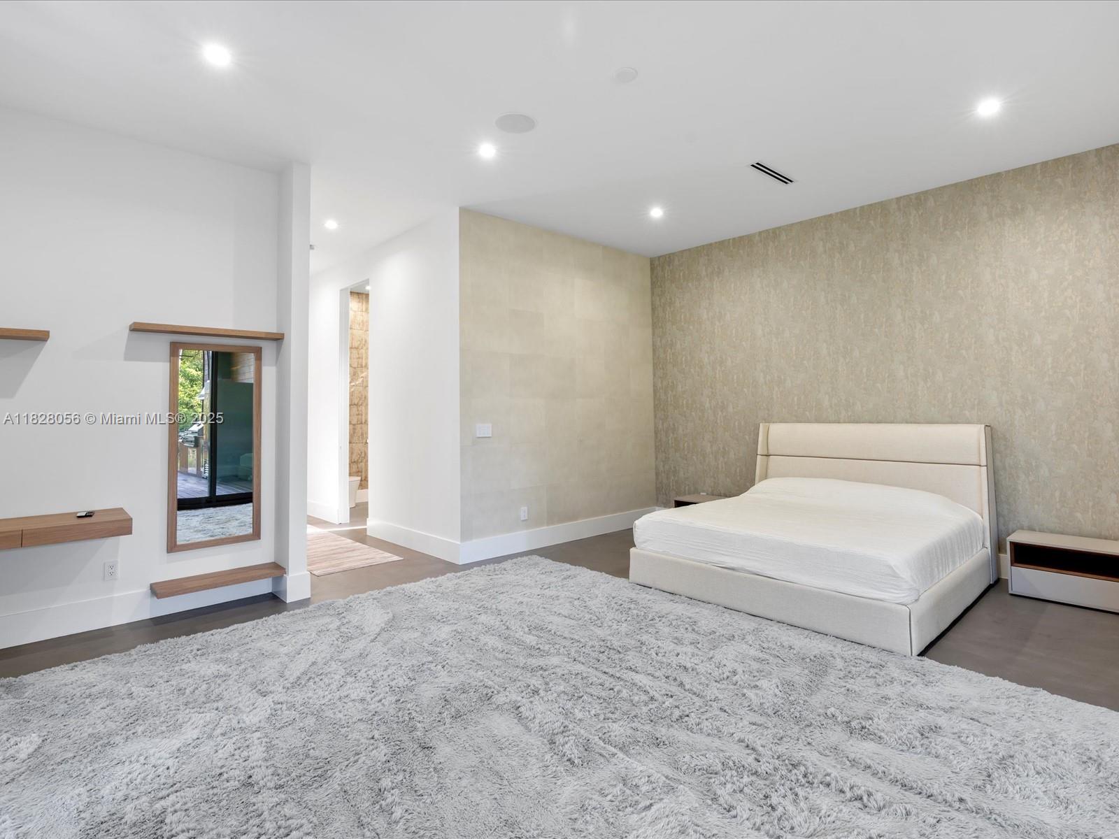 BISCAYNE HEIGHTS - Residential