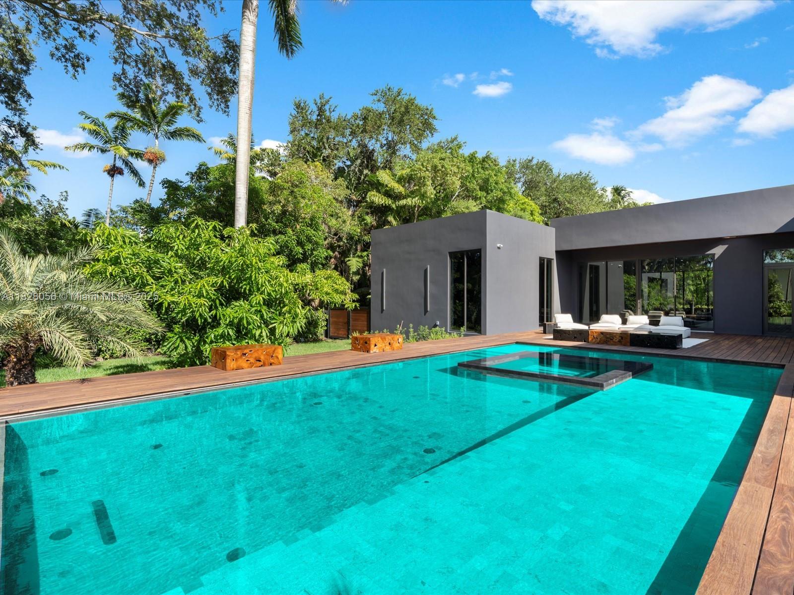 BISCAYNE HEIGHTS - Residential