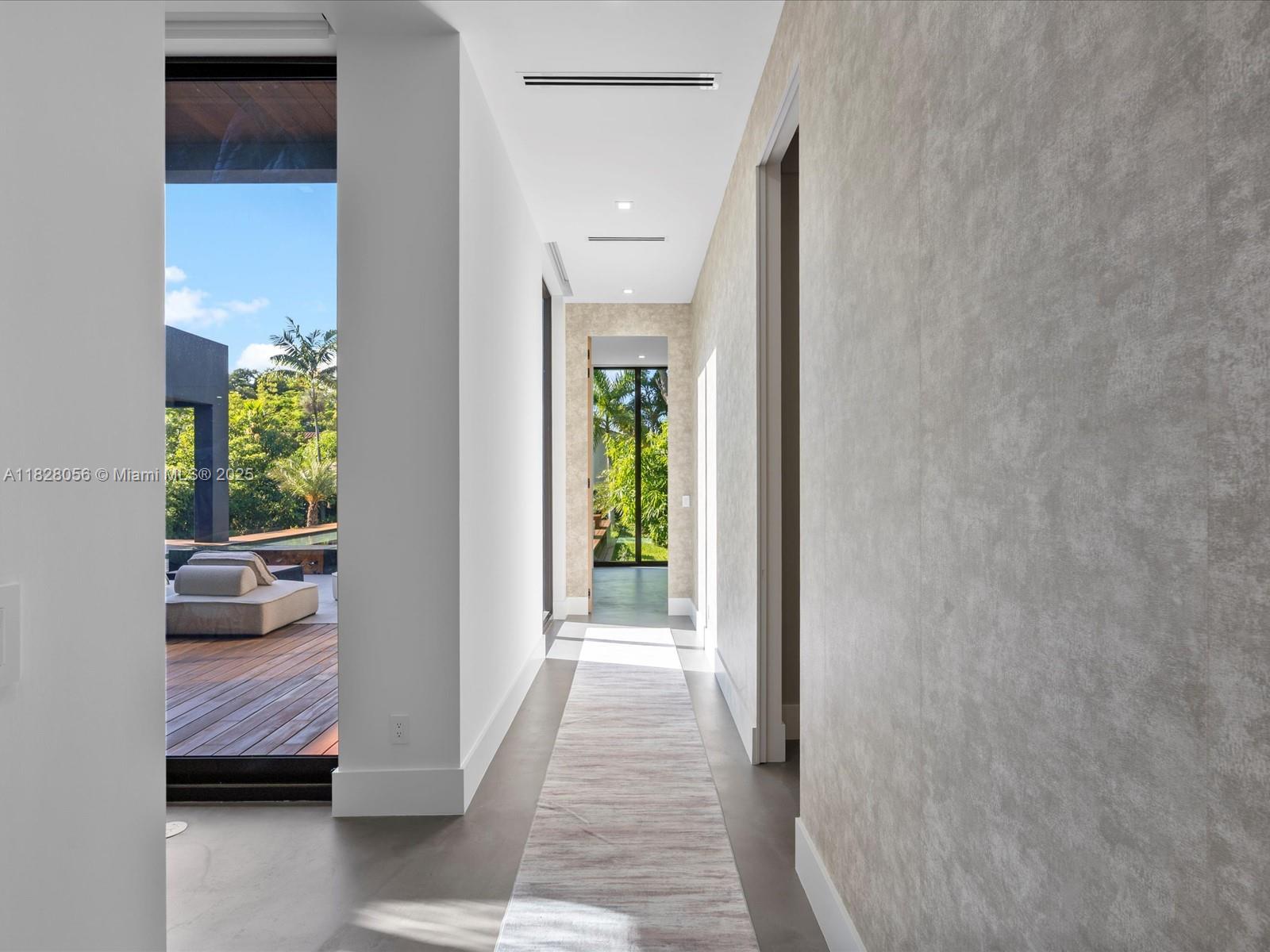 BISCAYNE HEIGHTS - Residential