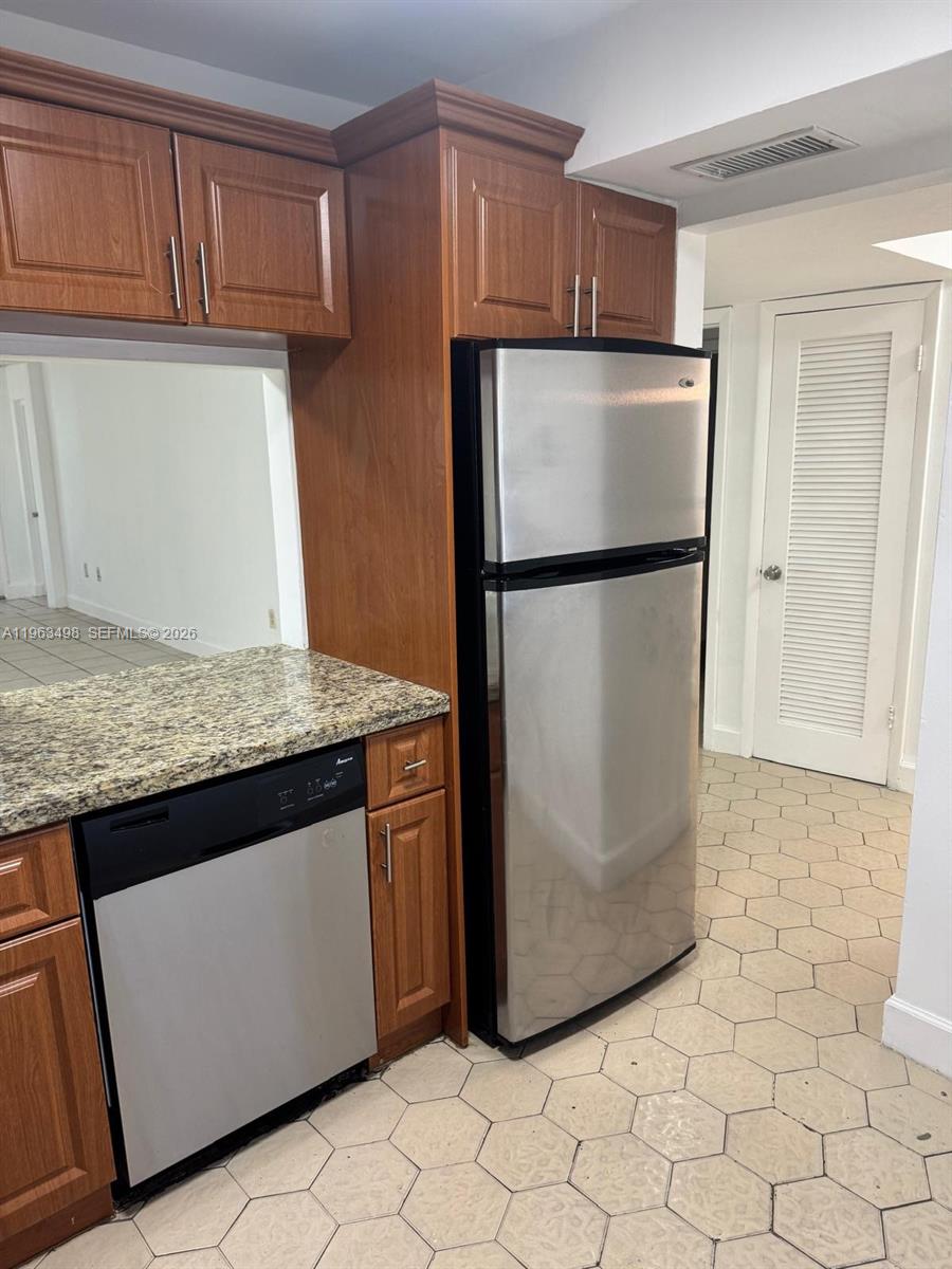 1401 NE 191st St D108