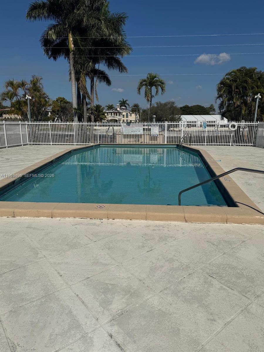 ROLLING GREEN CONDO D - Residential