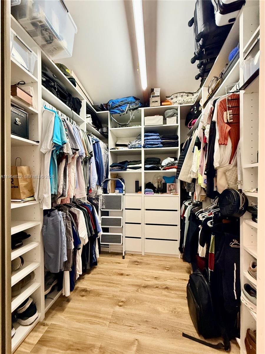 TRELLISES 4A CONDO - Residential