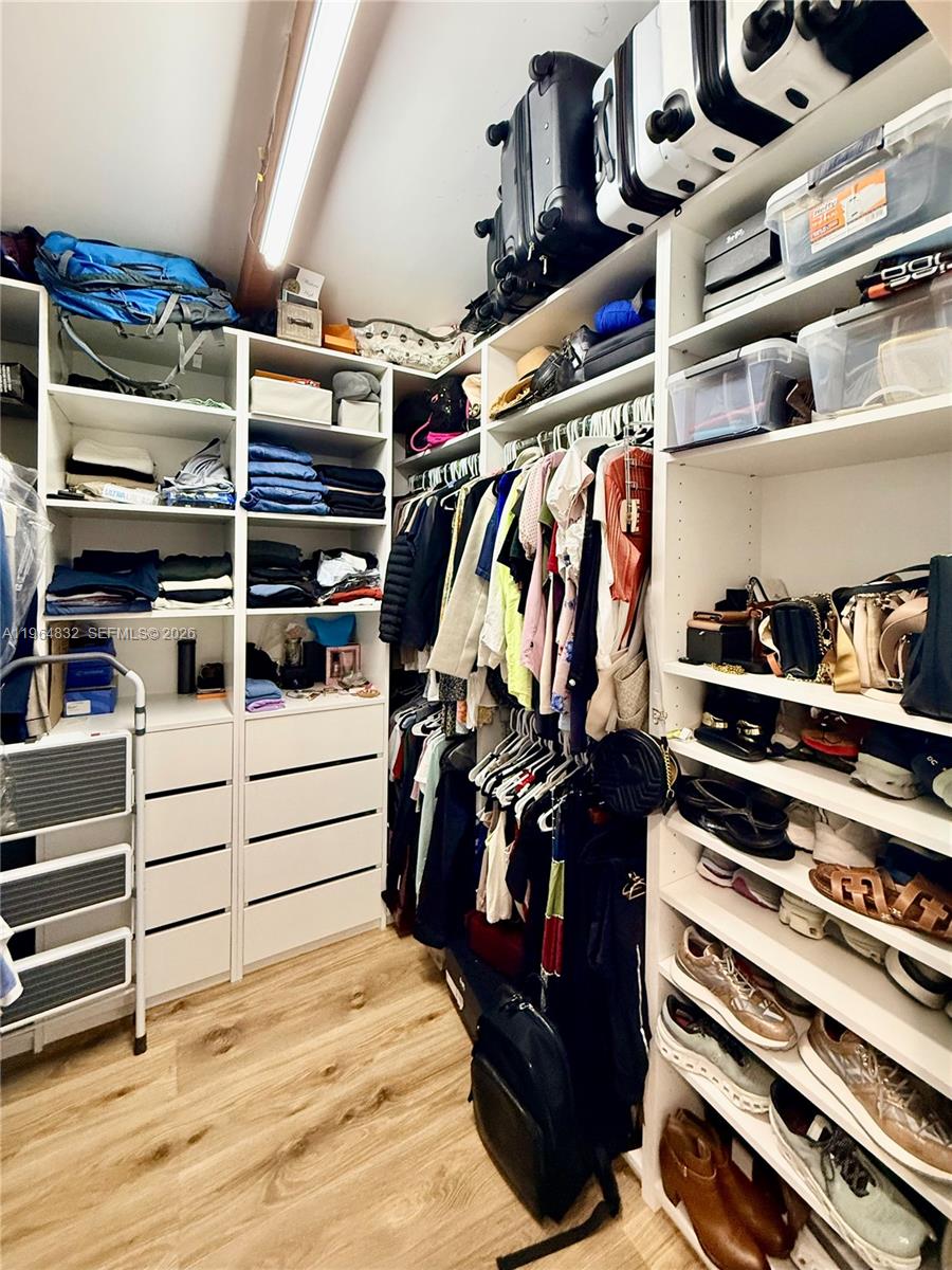 TRELLISES 4A CONDO - Residential