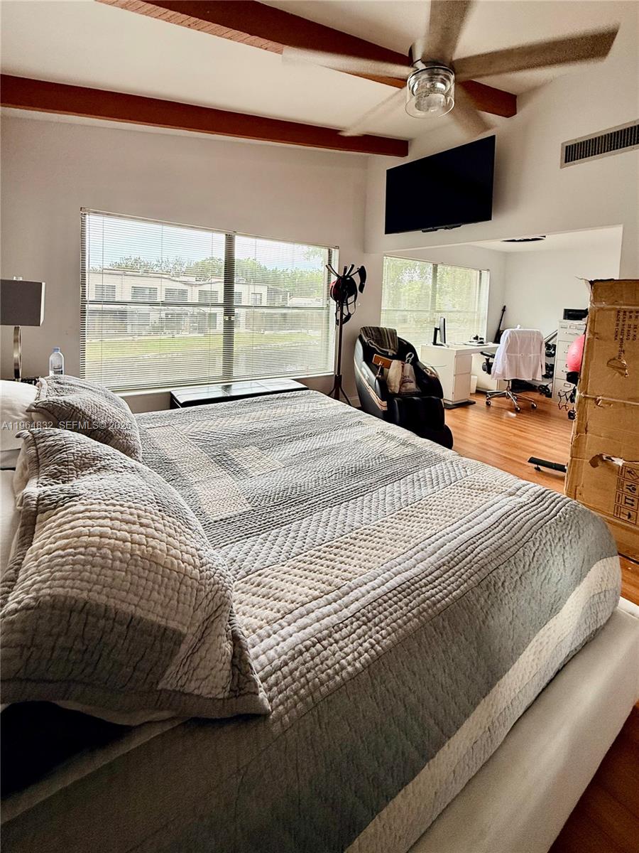 TRELLISES 4A CONDO - Residential