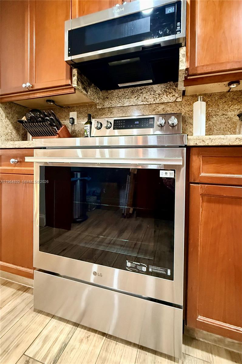 TRELLISES 4A CONDO - Residential