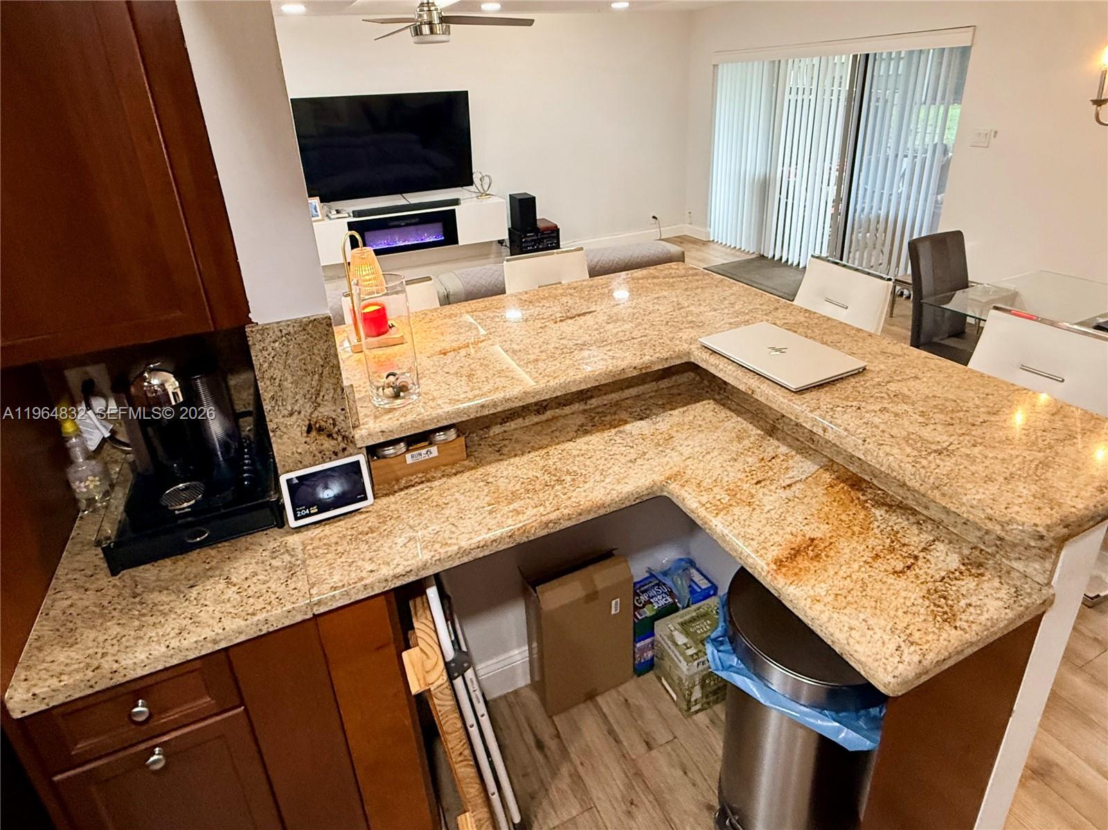 TRELLISES 4A CONDO - Residential