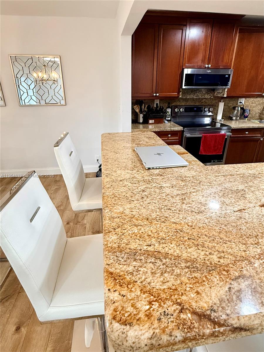 TRELLISES 4A CONDO - Residential