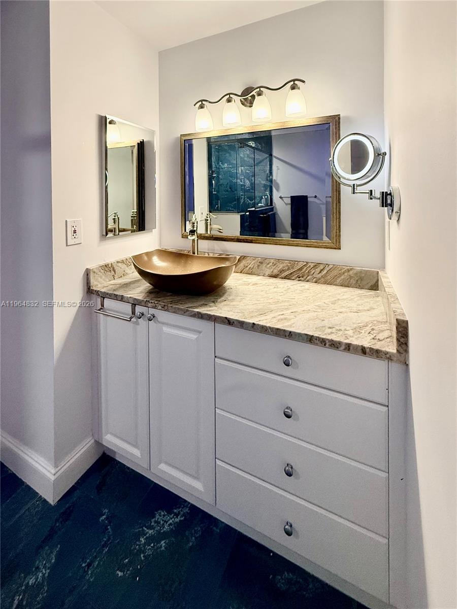 TRELLISES 4A CONDO - Residential