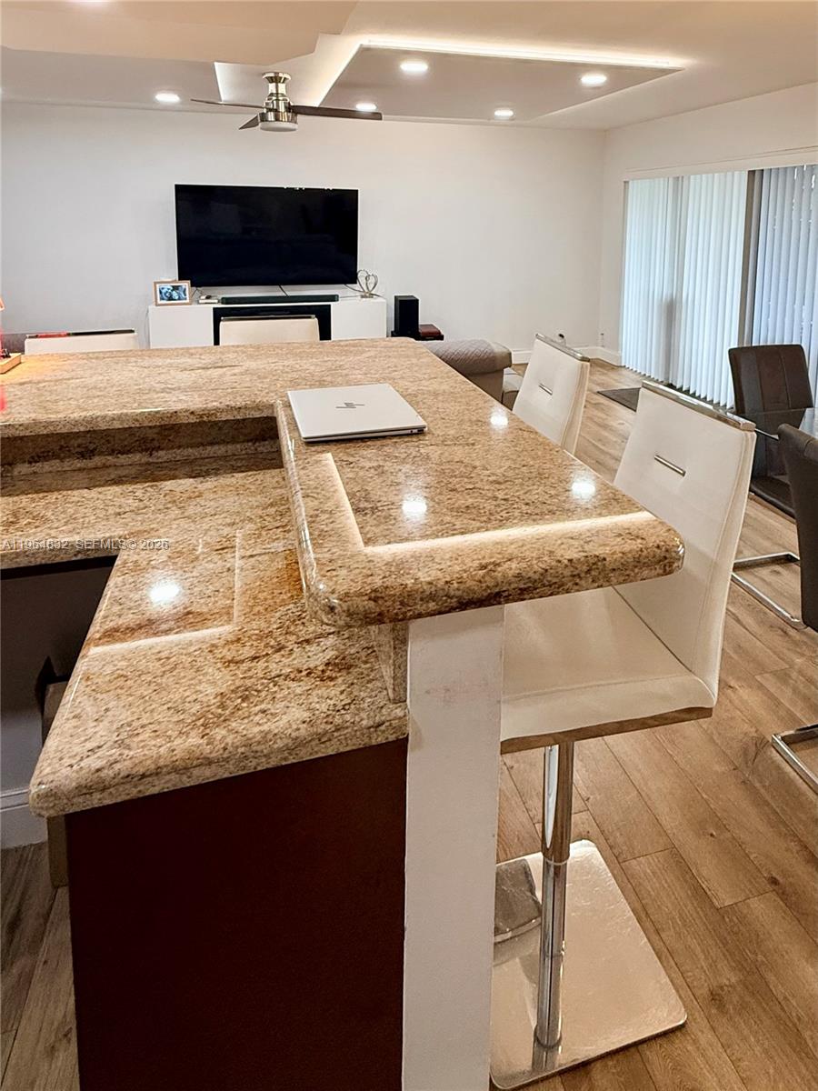 TRELLISES 4A CONDO - Residential