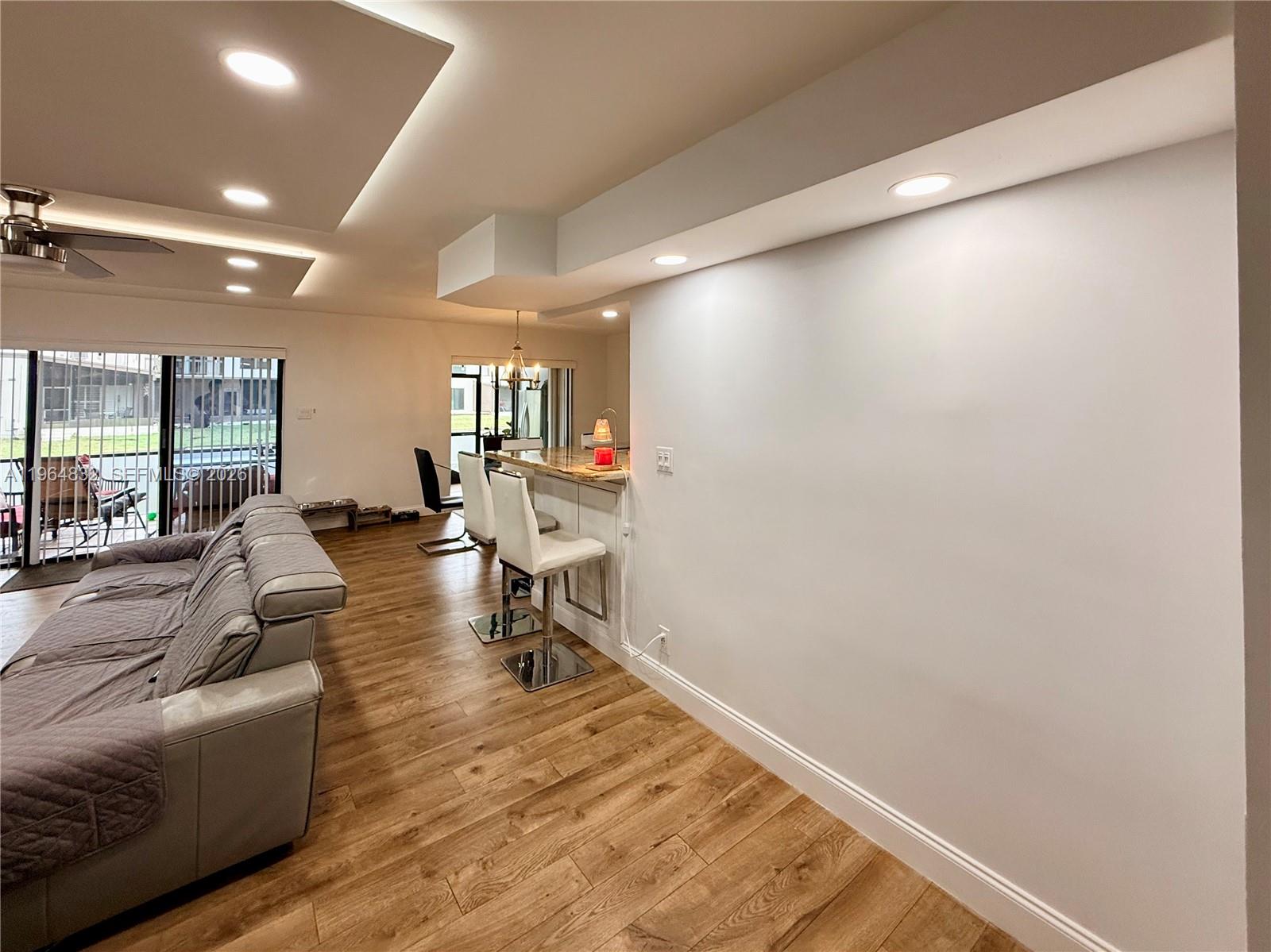 TRELLISES 4A CONDO - Residential