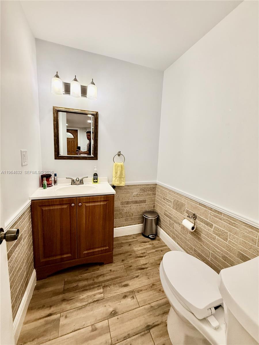 TRELLISES 4A CONDO - Residential