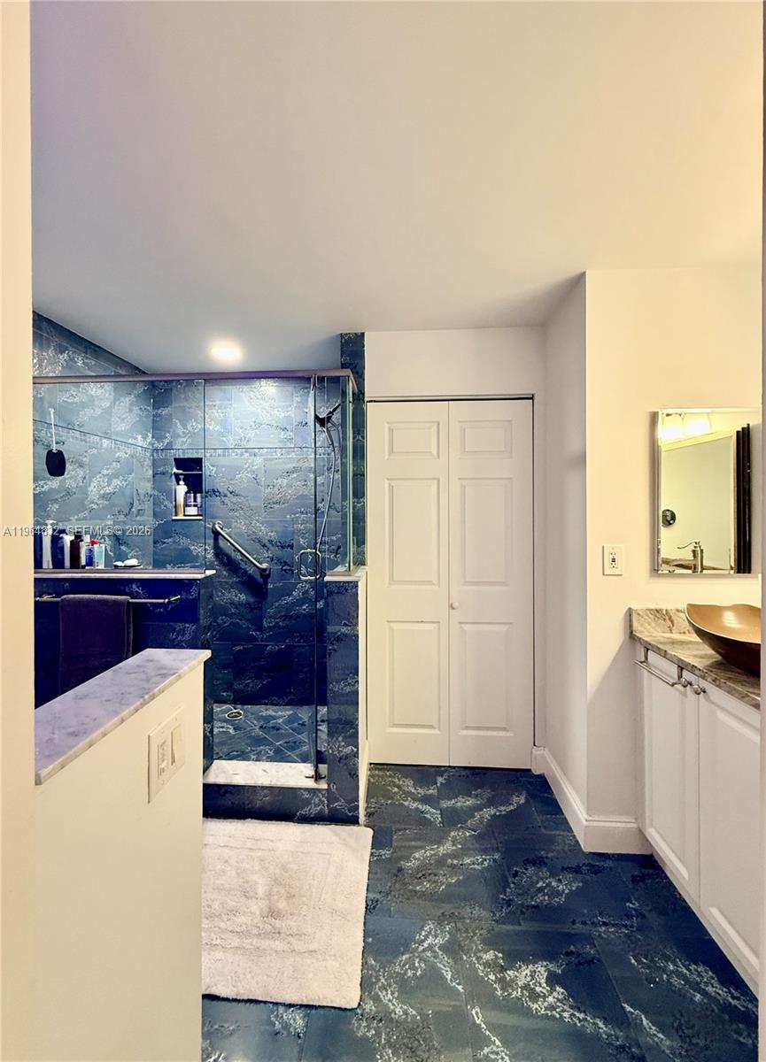 TRELLISES 4A CONDO - Residential