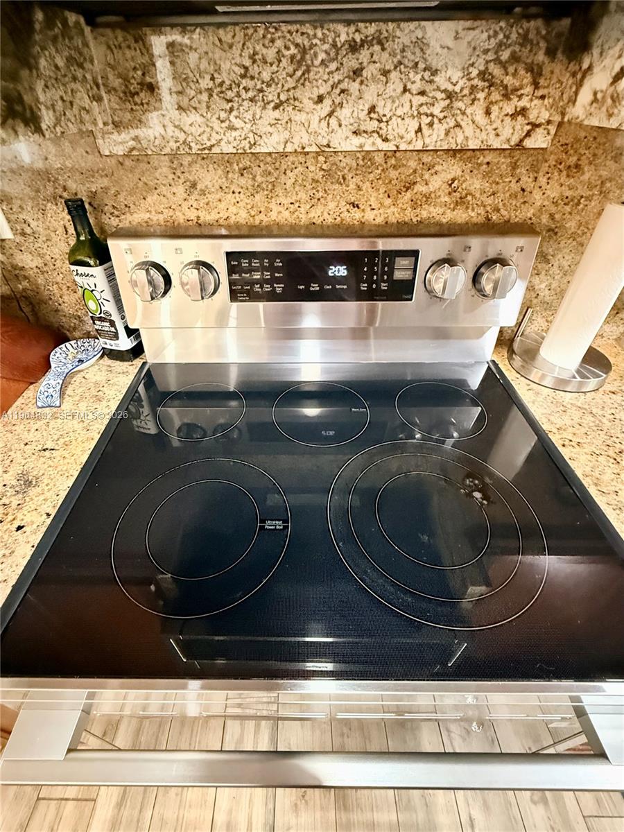 TRELLISES 4A CONDO - Residential