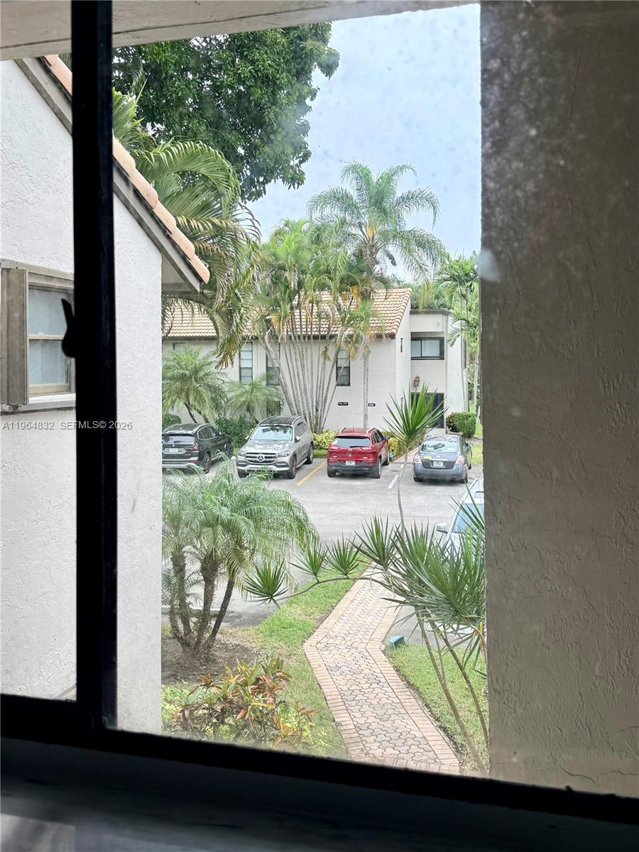 TRELLISES 4A CONDO - Residential