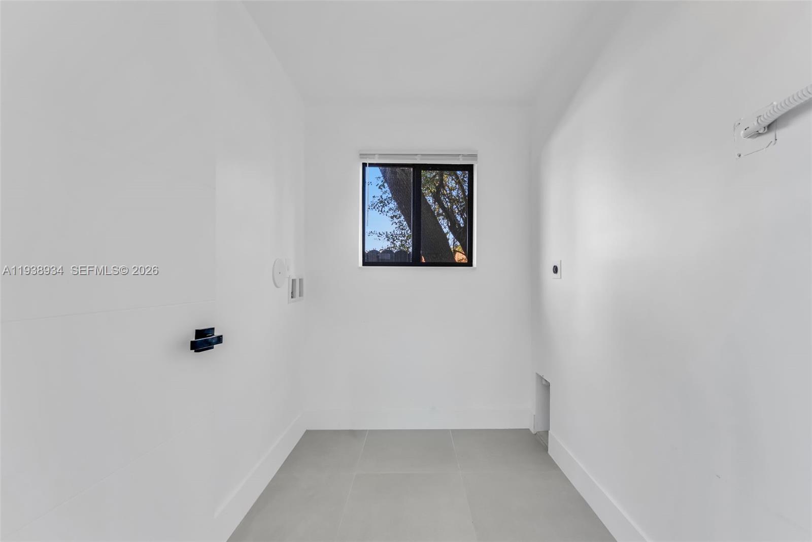 HIALEAH HGTS AMD - Residential Income