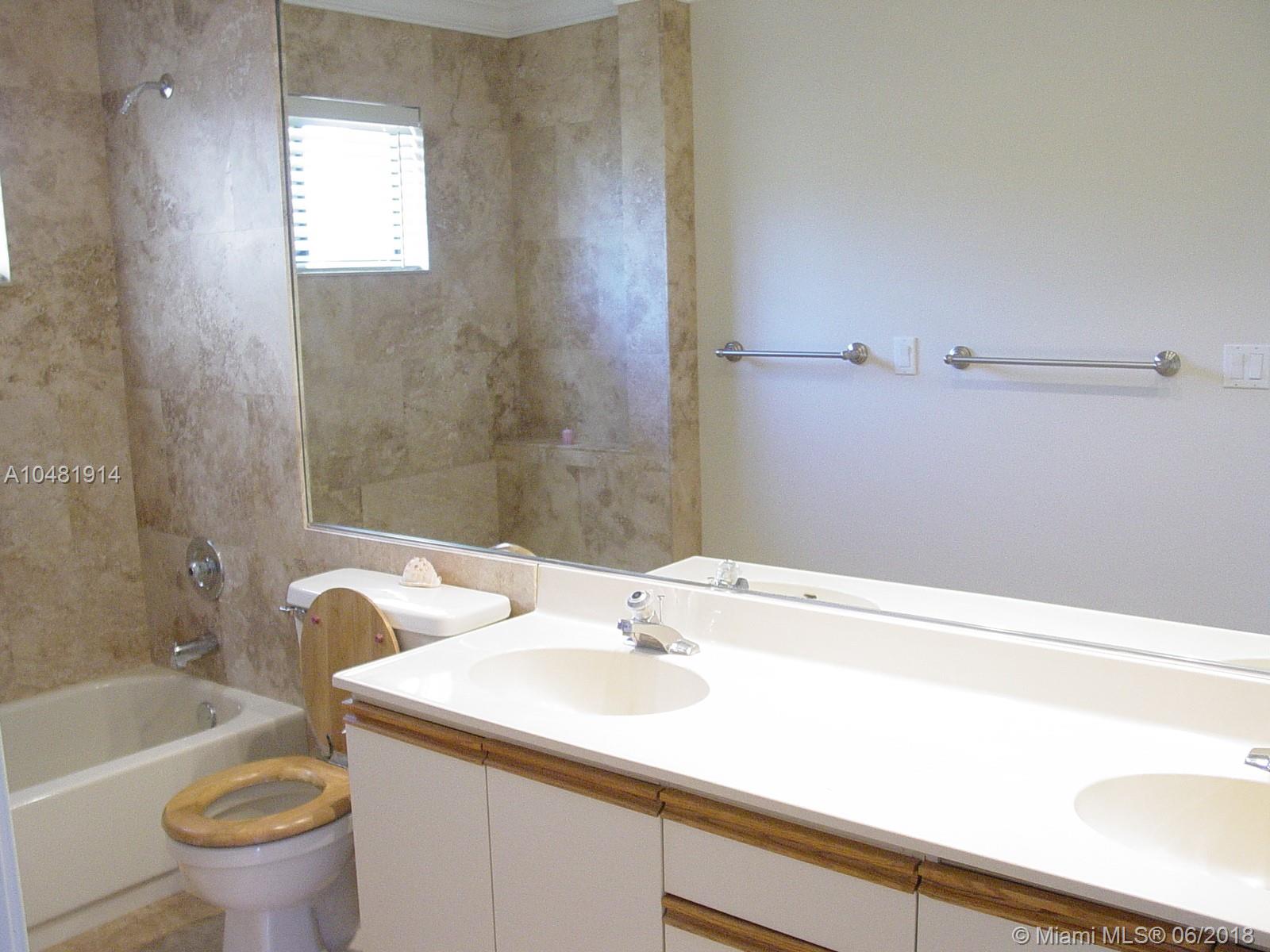 RAINWOOD EAST REPLAT - Residential