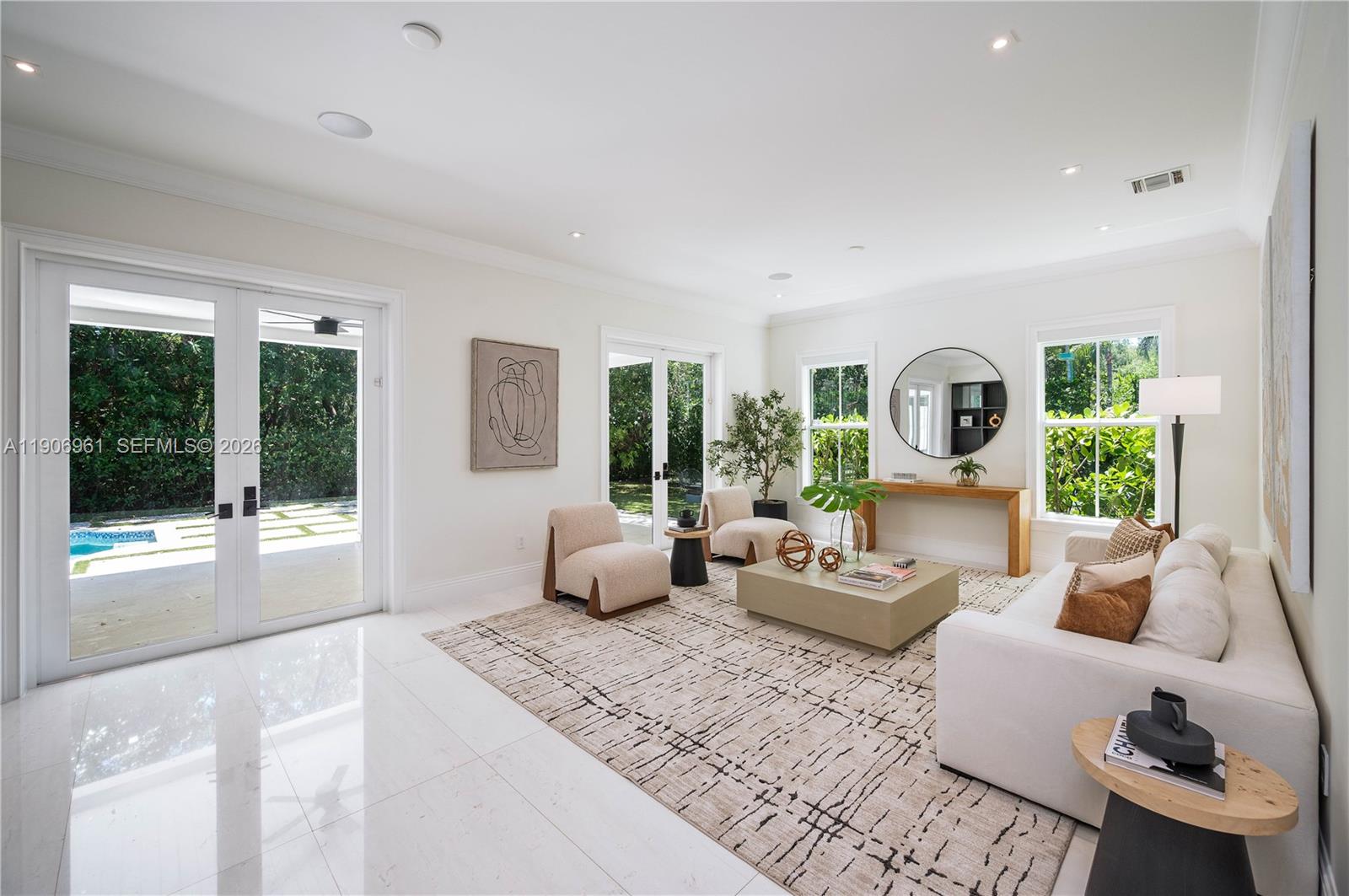 680 Destacada Ave