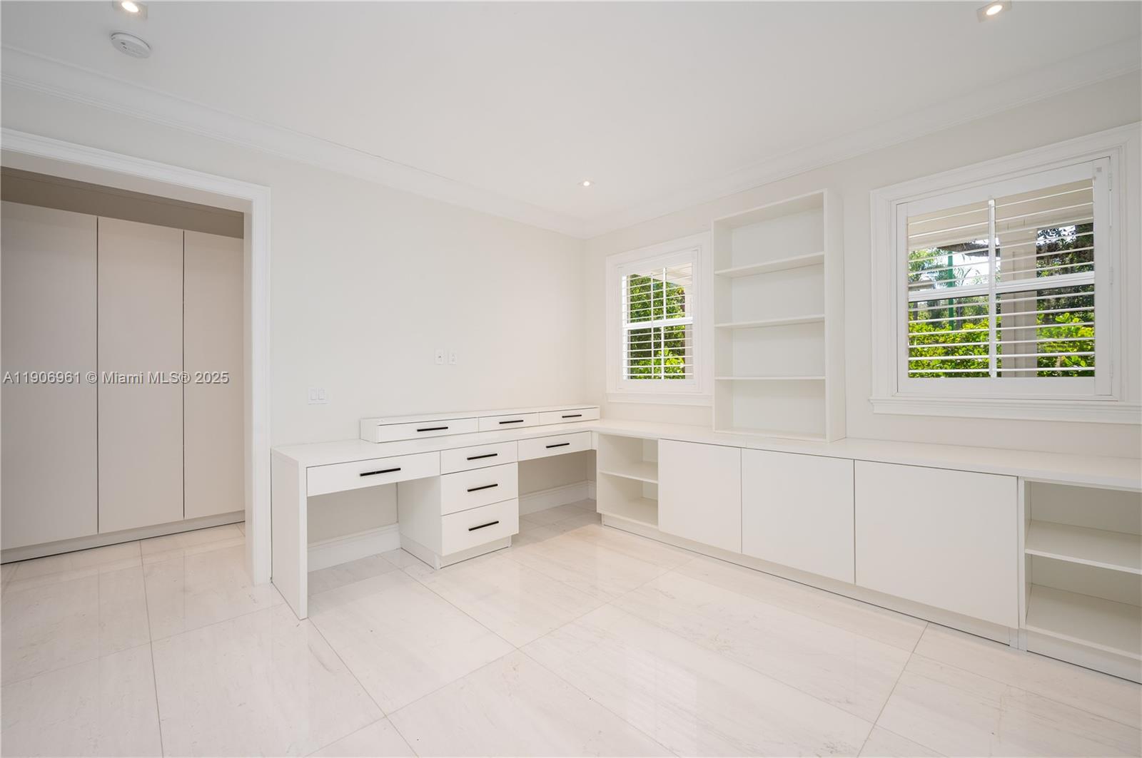 CUTLER OAKS ESTATES - Residential