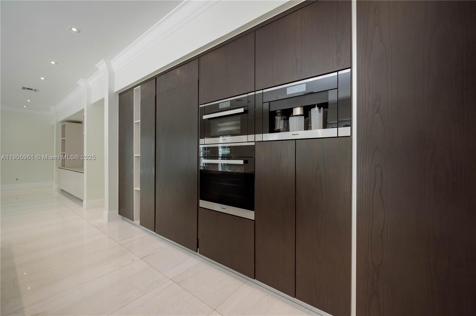 CUTLER OAKS ESTATES - Residential