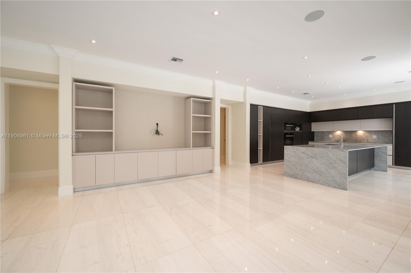 CUTLER OAKS ESTATES - Residential