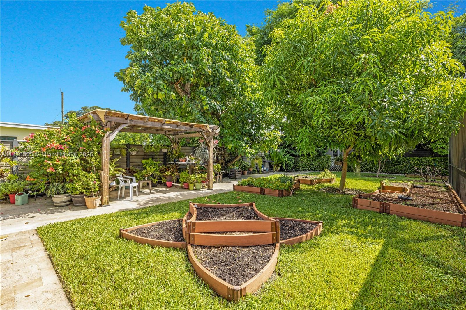 ELDORADO PLAINS - Residential