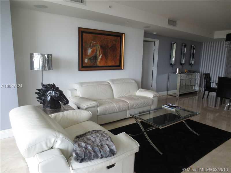 LUXURY MODERN FURNISHED APT. AT THE FAMOUS RITZ CARLTON ,WITH SUPURB AMENITIES , ONE OF BEST HOTELS IN THE WORLD.MARBLE FLOORS IN LIVING DINING AREA AND WOOD FLOORS IN MASTER BEDROOM SPLIT PLAN WITH PRIVATE BATHROOMS, PRICE BASED ON ANNUAL OCUPATION, OR SIX MONTHS MINUMUM,
 THREE MONTH $6000 .