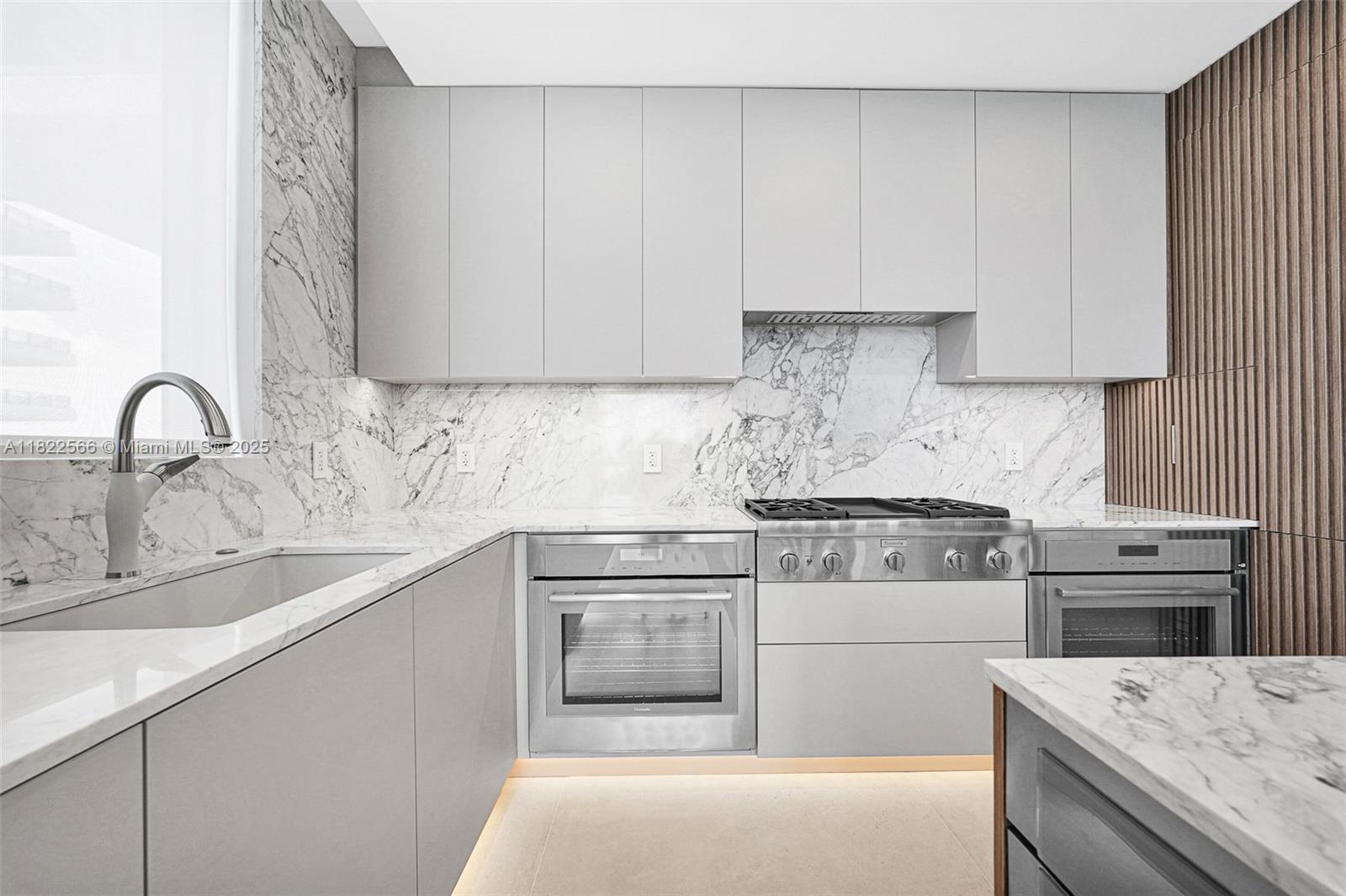 Diplomat Residences - Residential Lease