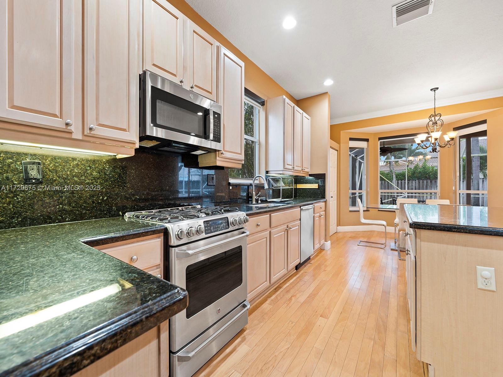 PEMBROKE FALLS PH 5 - Residential