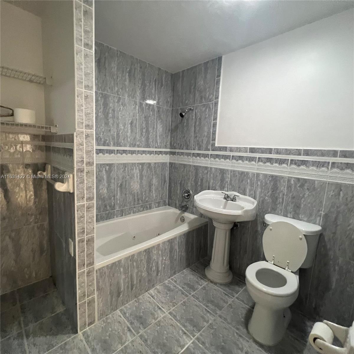 WILLFRED PARK - Residential Lease