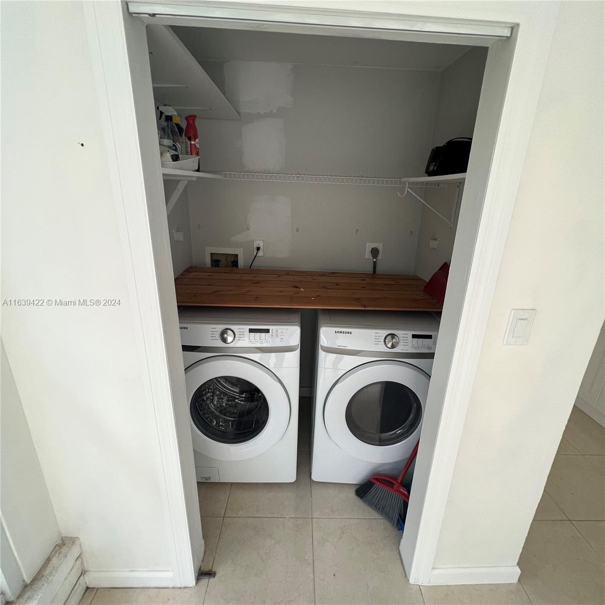 WILLFRED PARK - Residential Lease