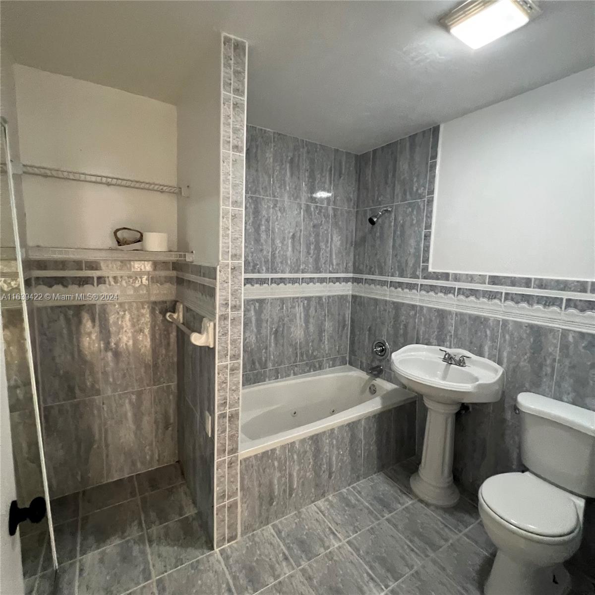 WILLFRED PARK - Residential Lease