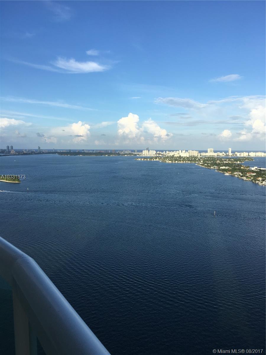 1800 CLUB CONDO - Residential Lease