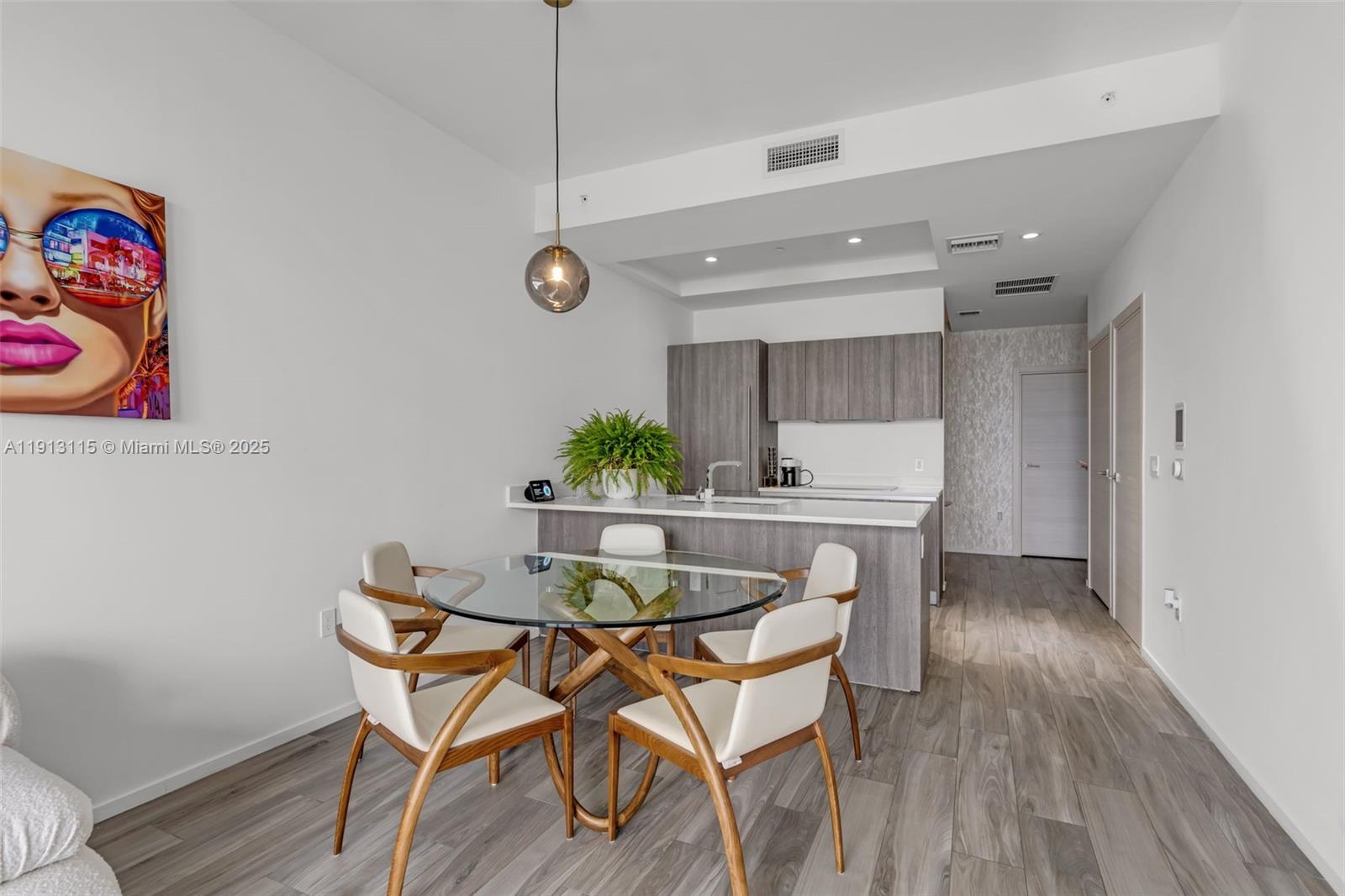 801 SMA RESIDENCES CONDO - Residential Lease