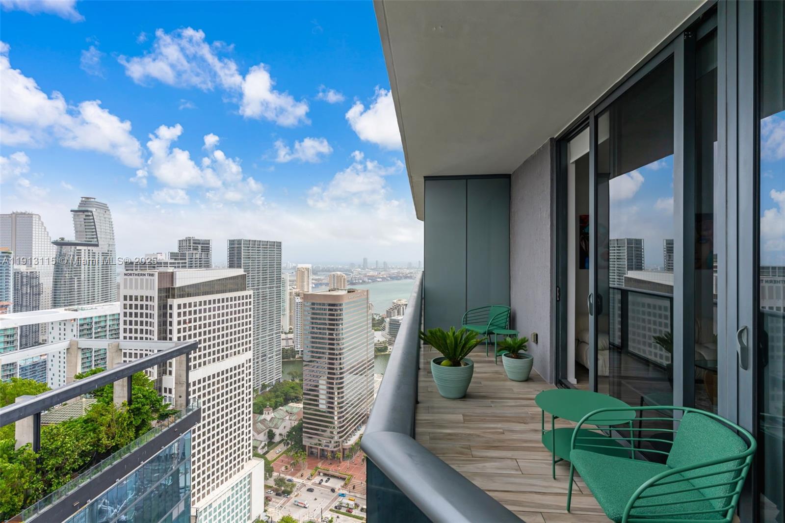 801 SMA RESIDENCES CONDO - Residential Lease