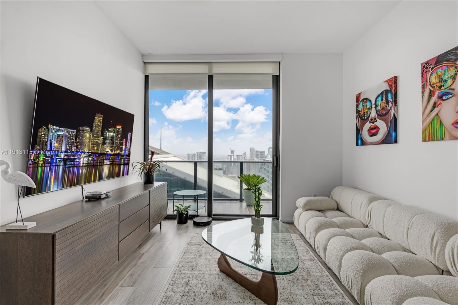 801 SMA RESIDENCES CONDO - Residential Lease