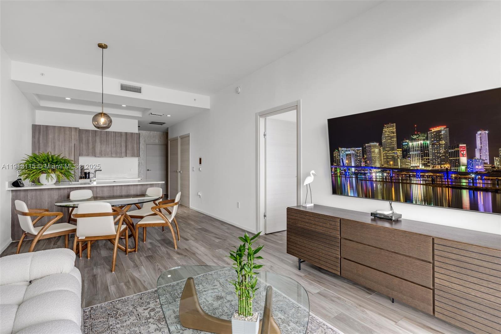 801 SMA RESIDENCES CONDO - Residential Lease