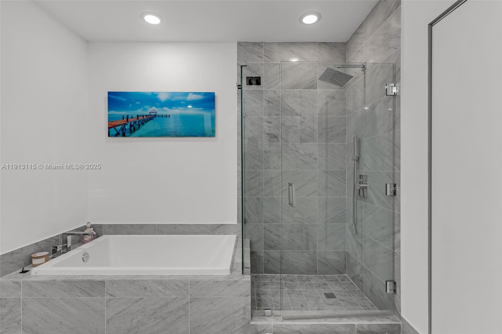 801 SMA RESIDENCES CONDO - Residential Lease