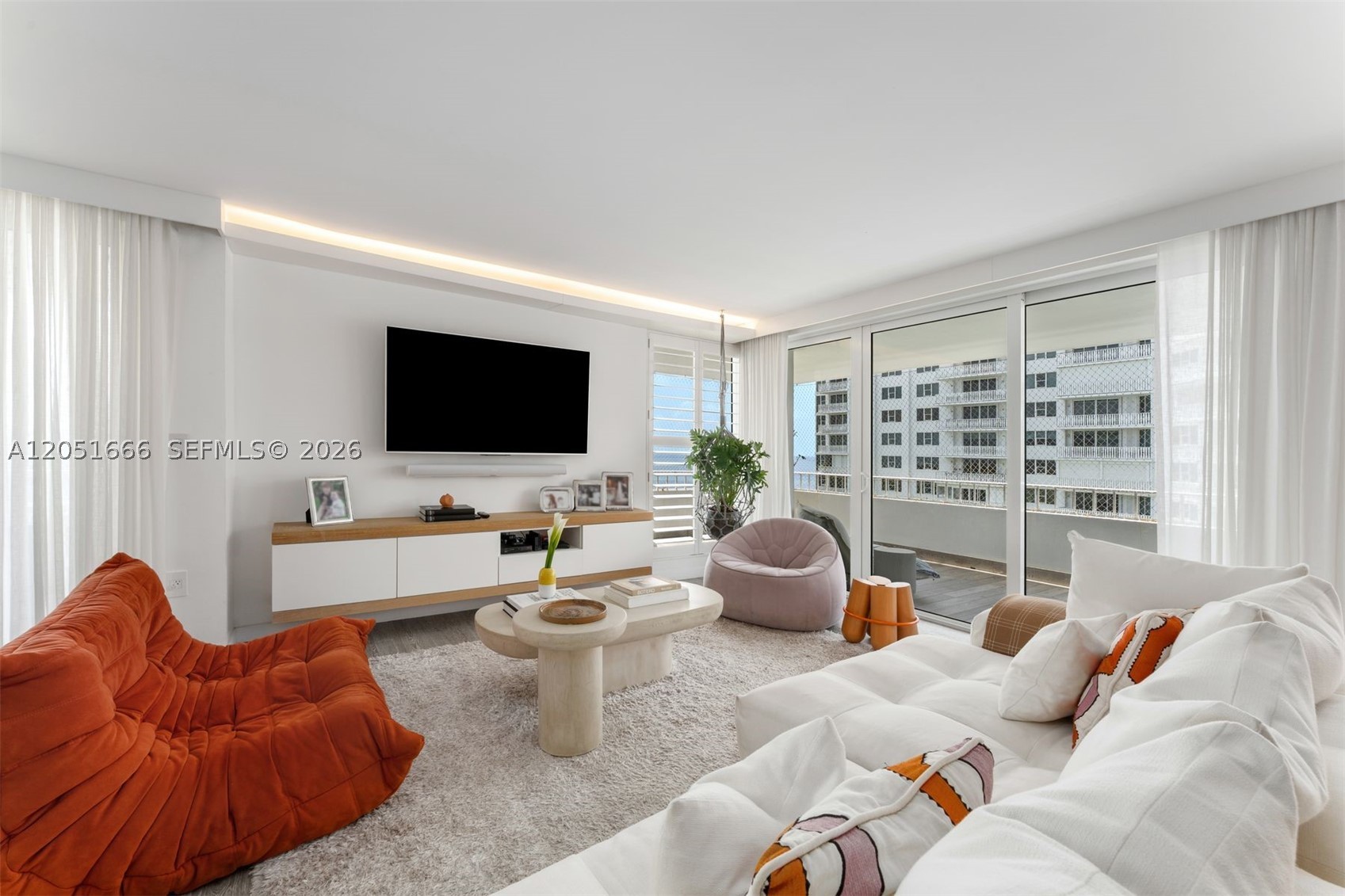 199 Ocean Lane Drive 801