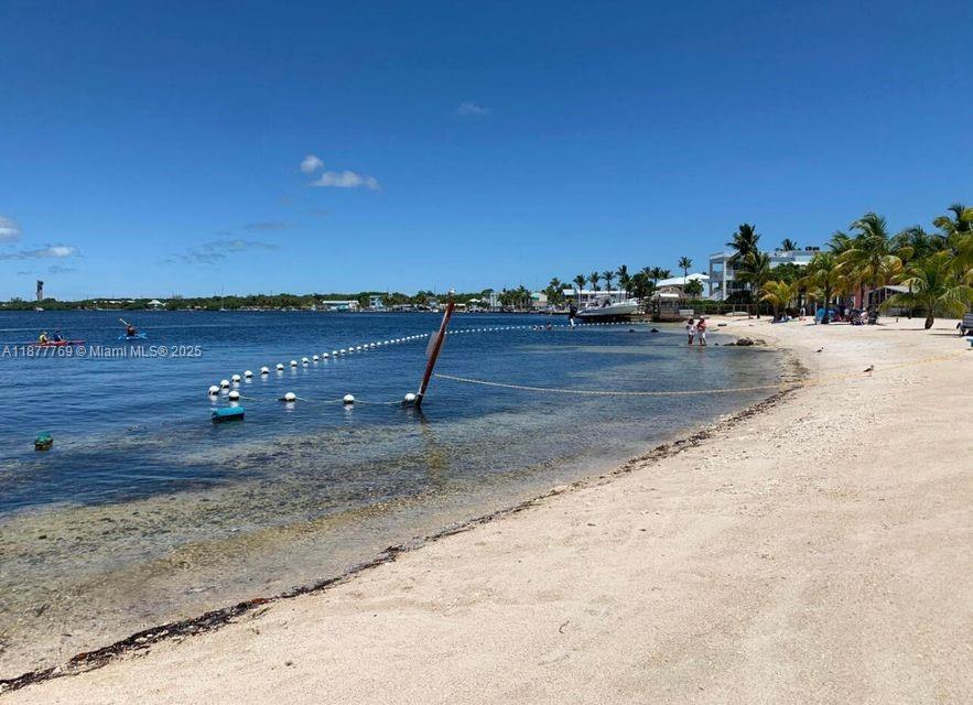 KEY LARGO TRAILER VILLAGE - Residential