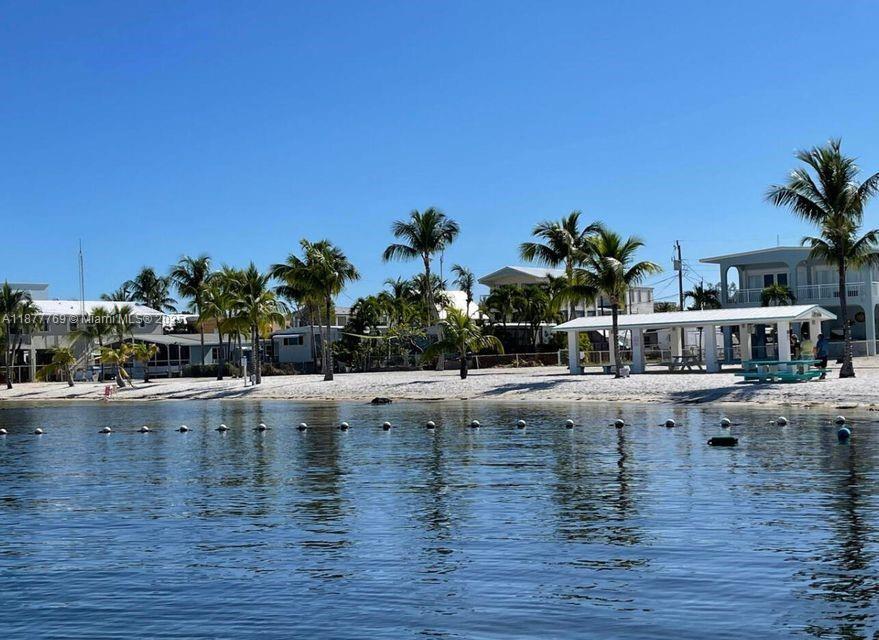 KEY LARGO TRAILER VILLAGE - Residential