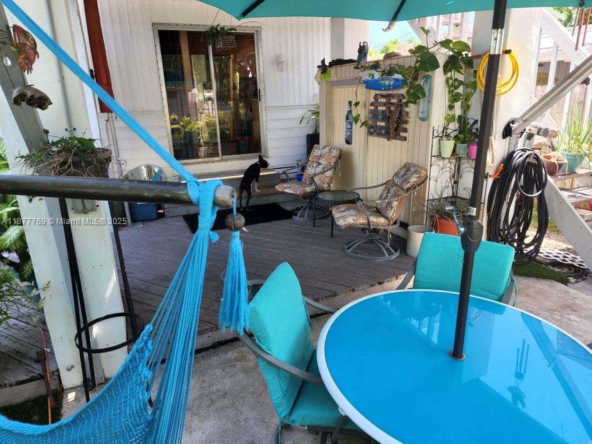 KEY LARGO TRAILER VILLAGE - Residential