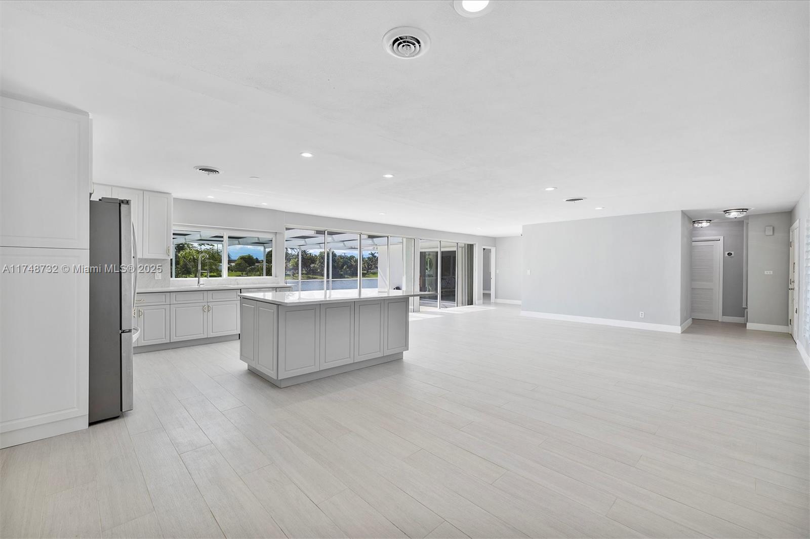 15400 Palmetto Lake Dr 15400