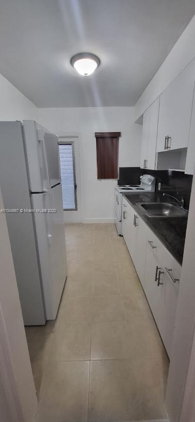 CORAL GABLES SEC K - Residential Lease