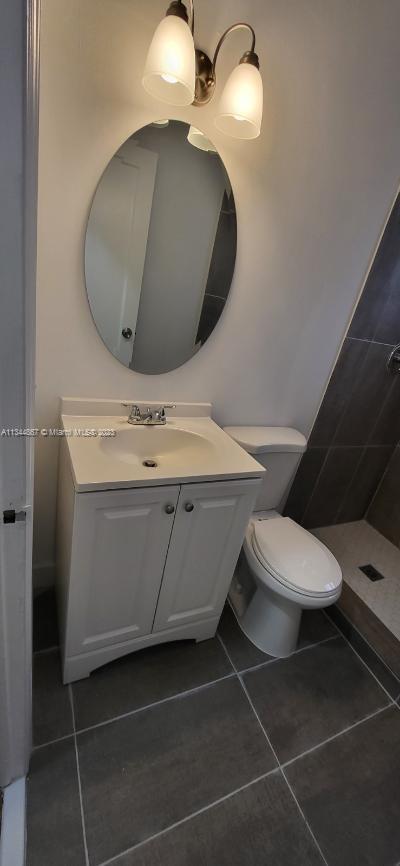 CORAL GABLES SEC K - Residential Lease