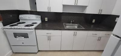 CORAL GABLES SEC K - Residential Lease