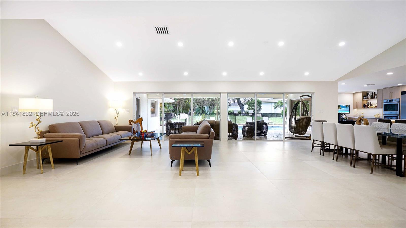 Delaire Country Club - Residential