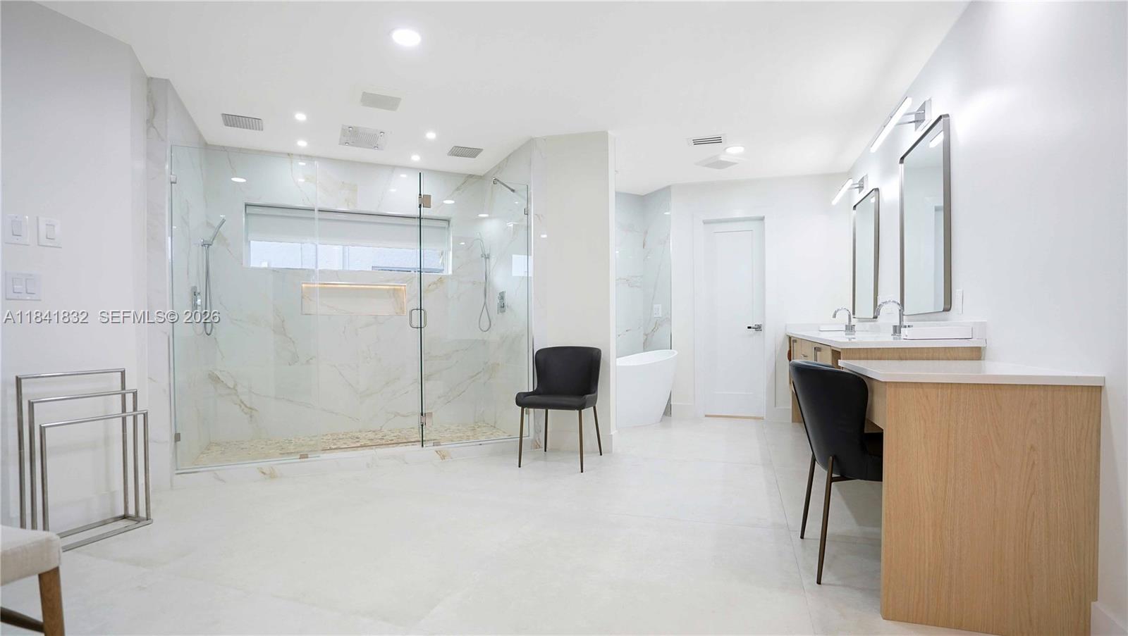 Delaire Country Club - Residential