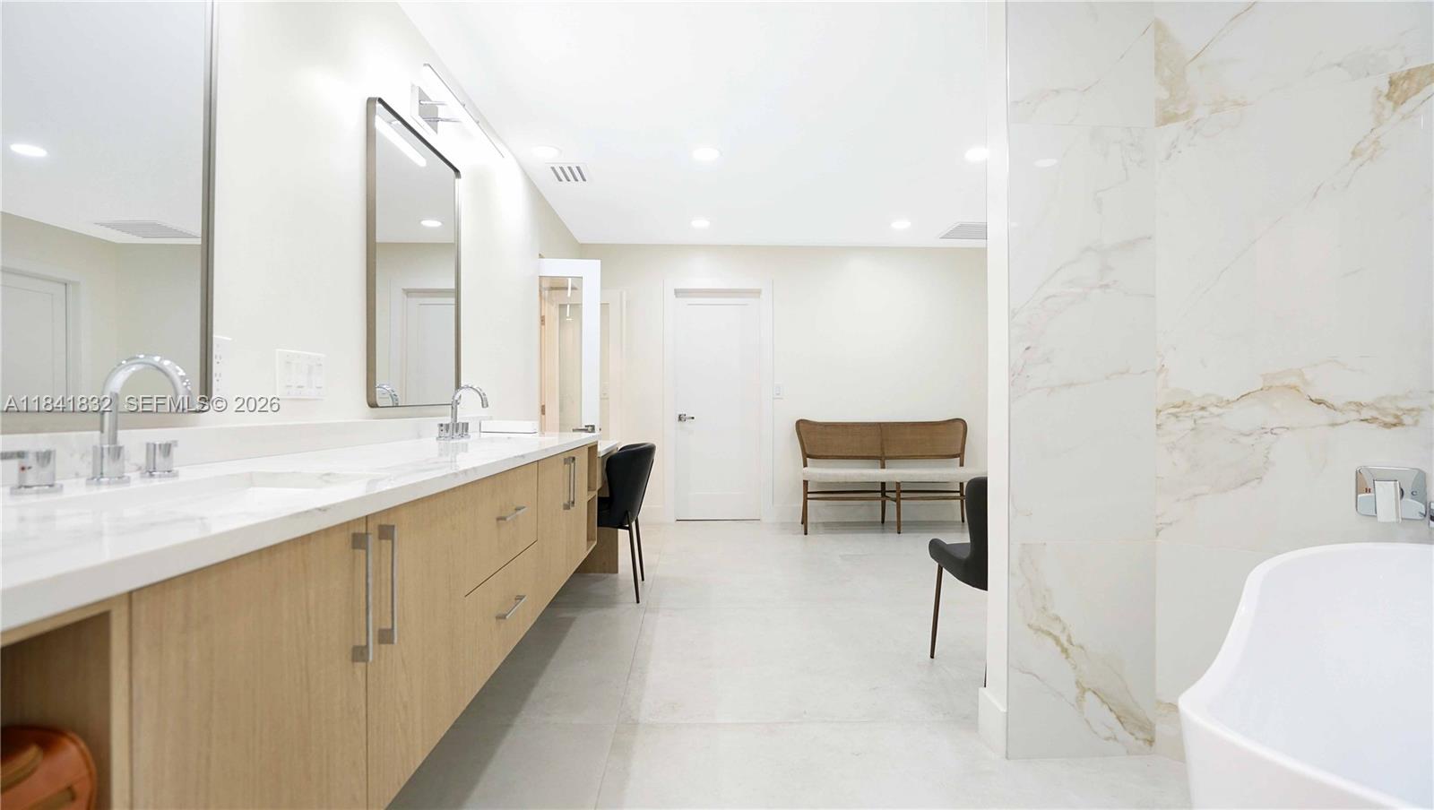 Delaire Country Club - Residential