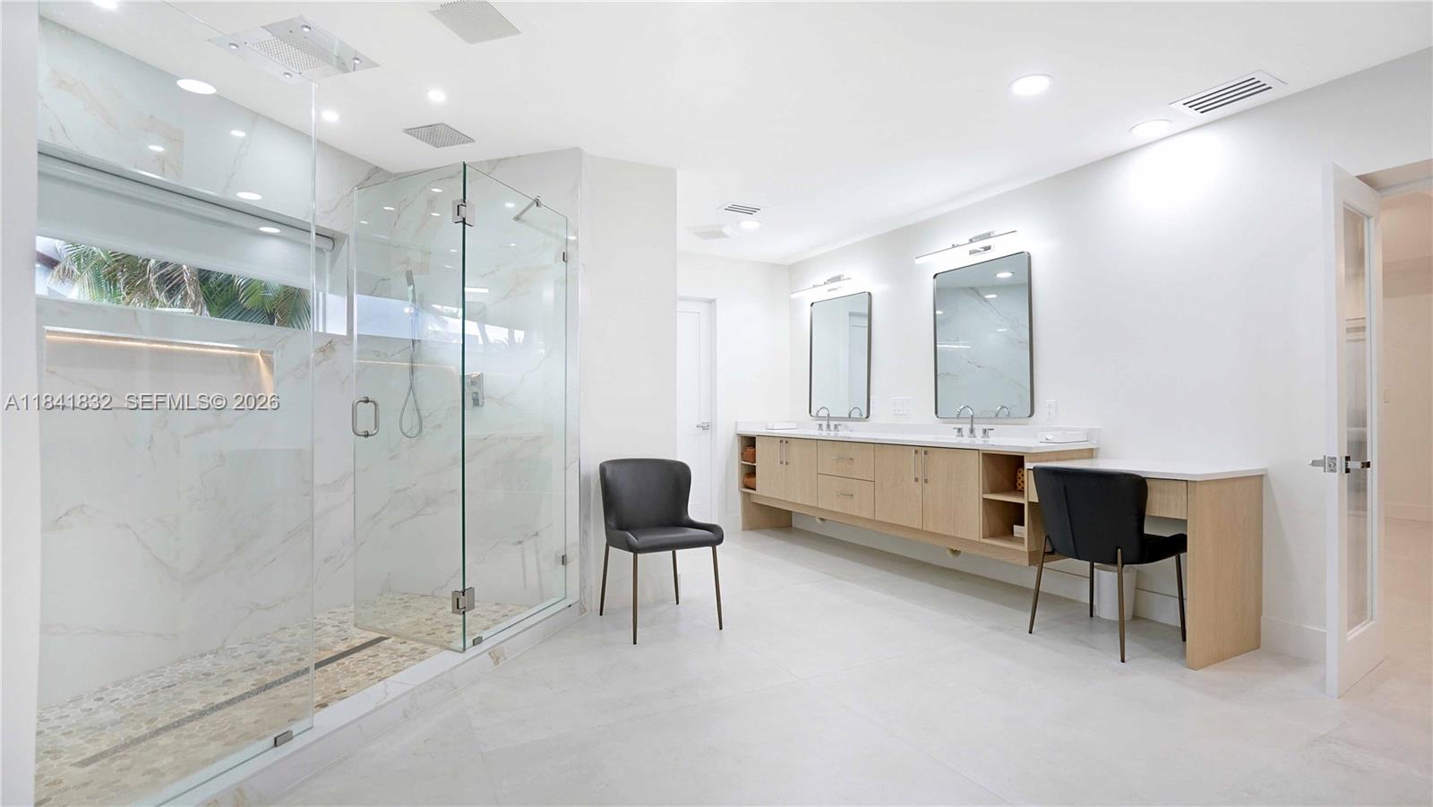 Delaire Country Club - Residential